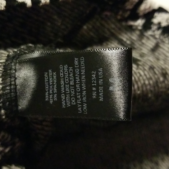 Black and white animal print top - Picture 4 of 4